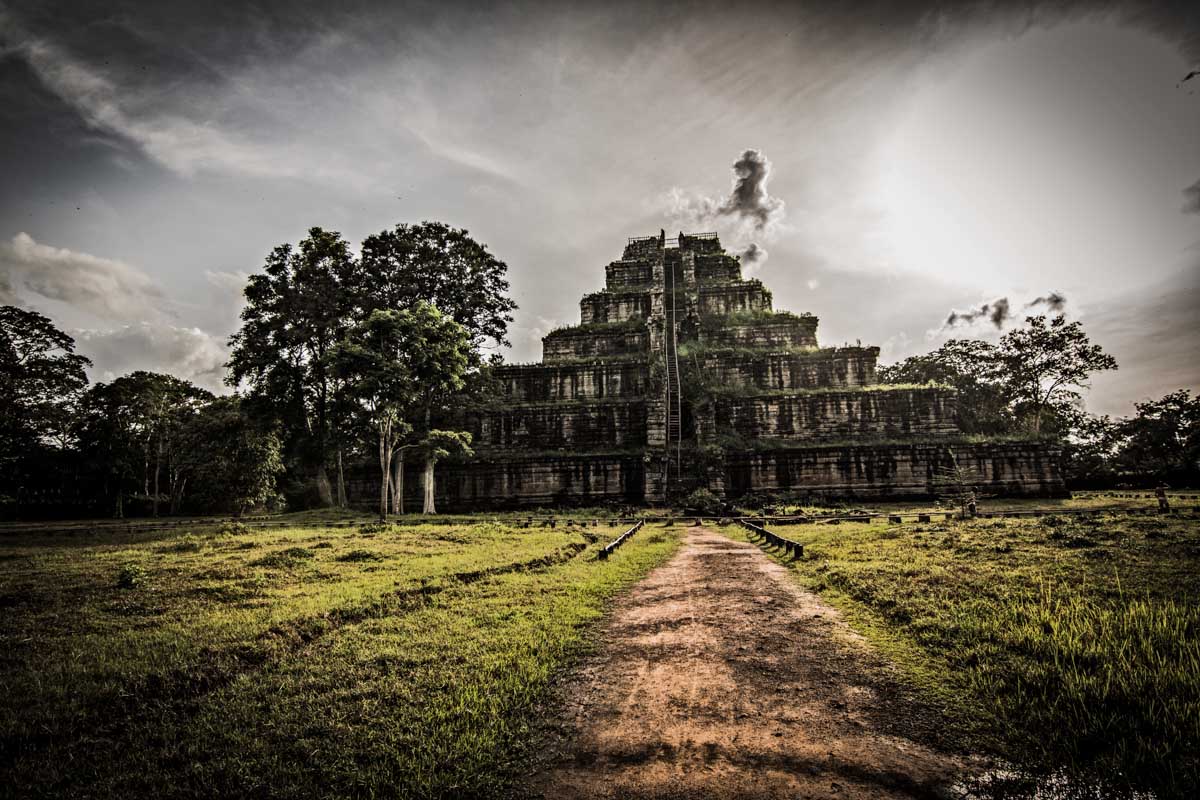 柬埔寨貢開金字塔 - Koh Ker